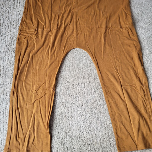 Women’s Deep Self Loose Casual V-Neck Sleeveless Jumpsuit – Rust – Size M – NWT - Picture 7 of 9